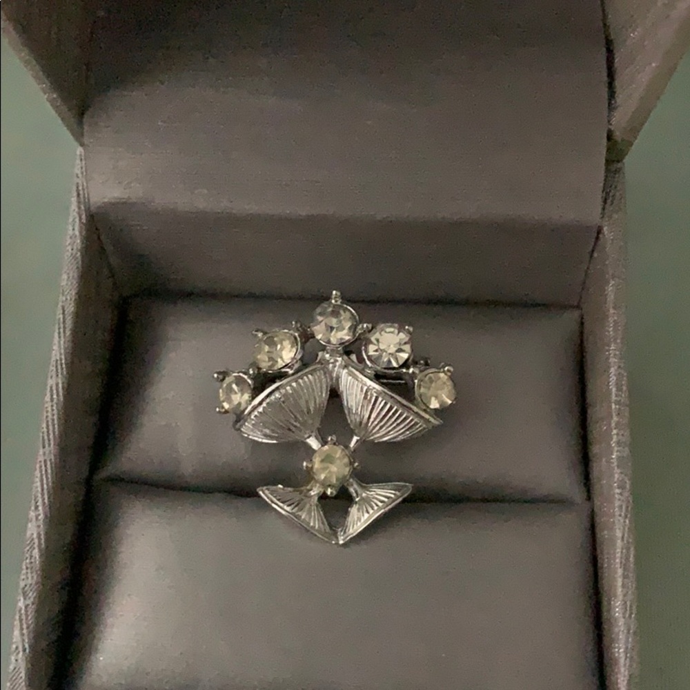 Pin